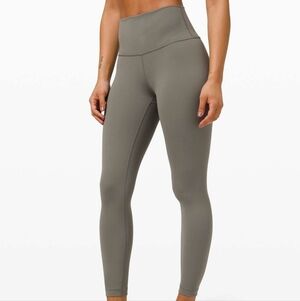 🥨HOLD🥨 Lululemon Wunder Under Leggings